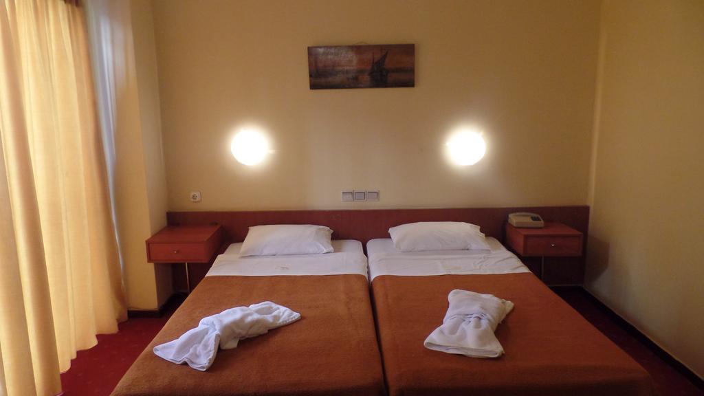 Hotel Cavo D' Oro Pireus Zewnętrze zdjęcie