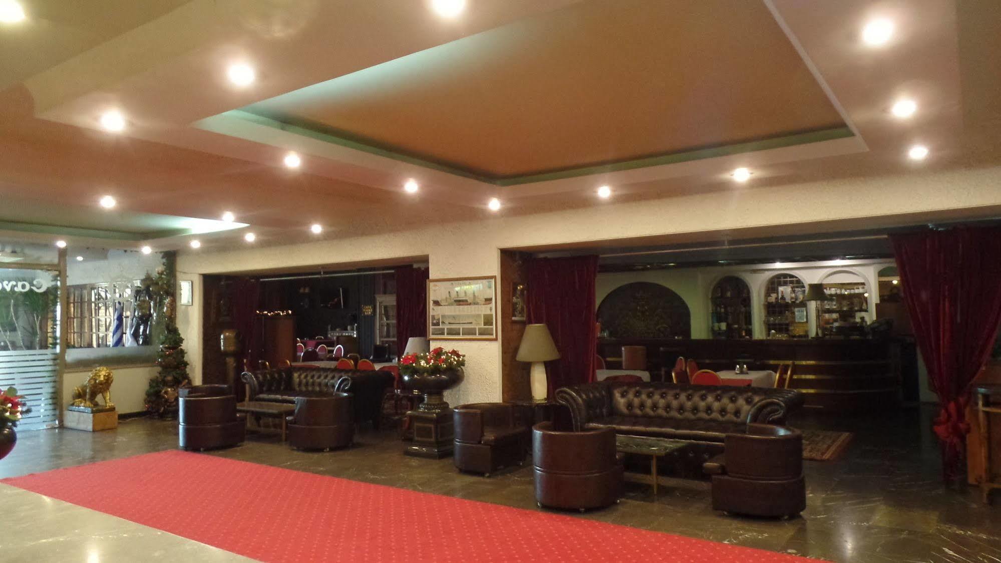 Hotel Cavo D' Oro Pireus Zewnętrze zdjęcie