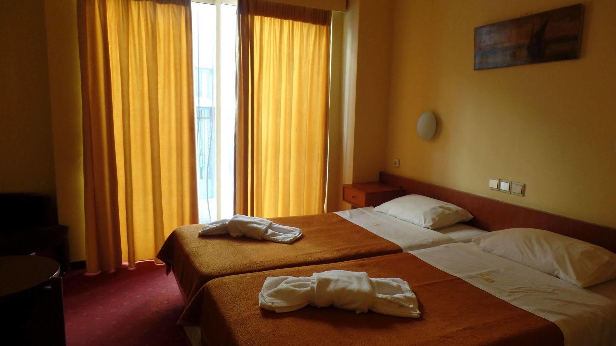 Hotel Cavo D' Oro Pireus Zewnętrze zdjęcie
