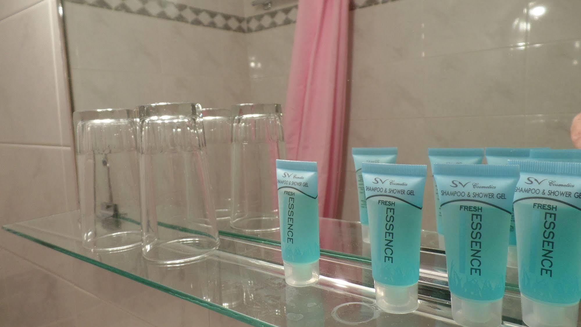 Hotel Cavo D' Oro Pireus Zewnętrze zdjęcie