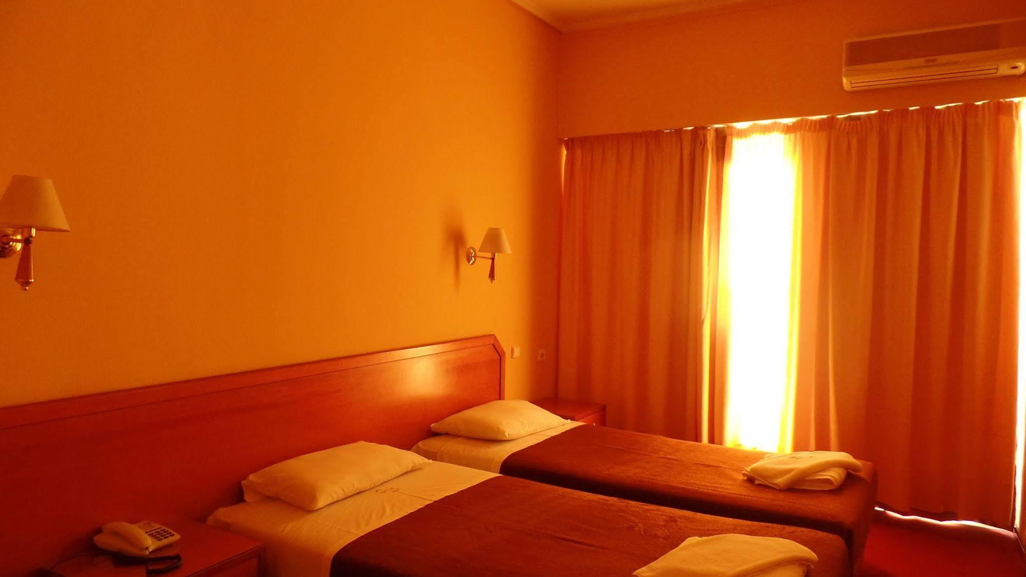 Hotel Cavo D' Oro Pireus Zewnętrze zdjęcie