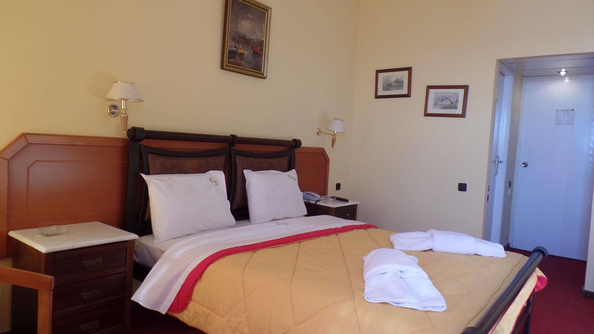 Hotel Cavo D' Oro Pireus Zewnętrze zdjęcie