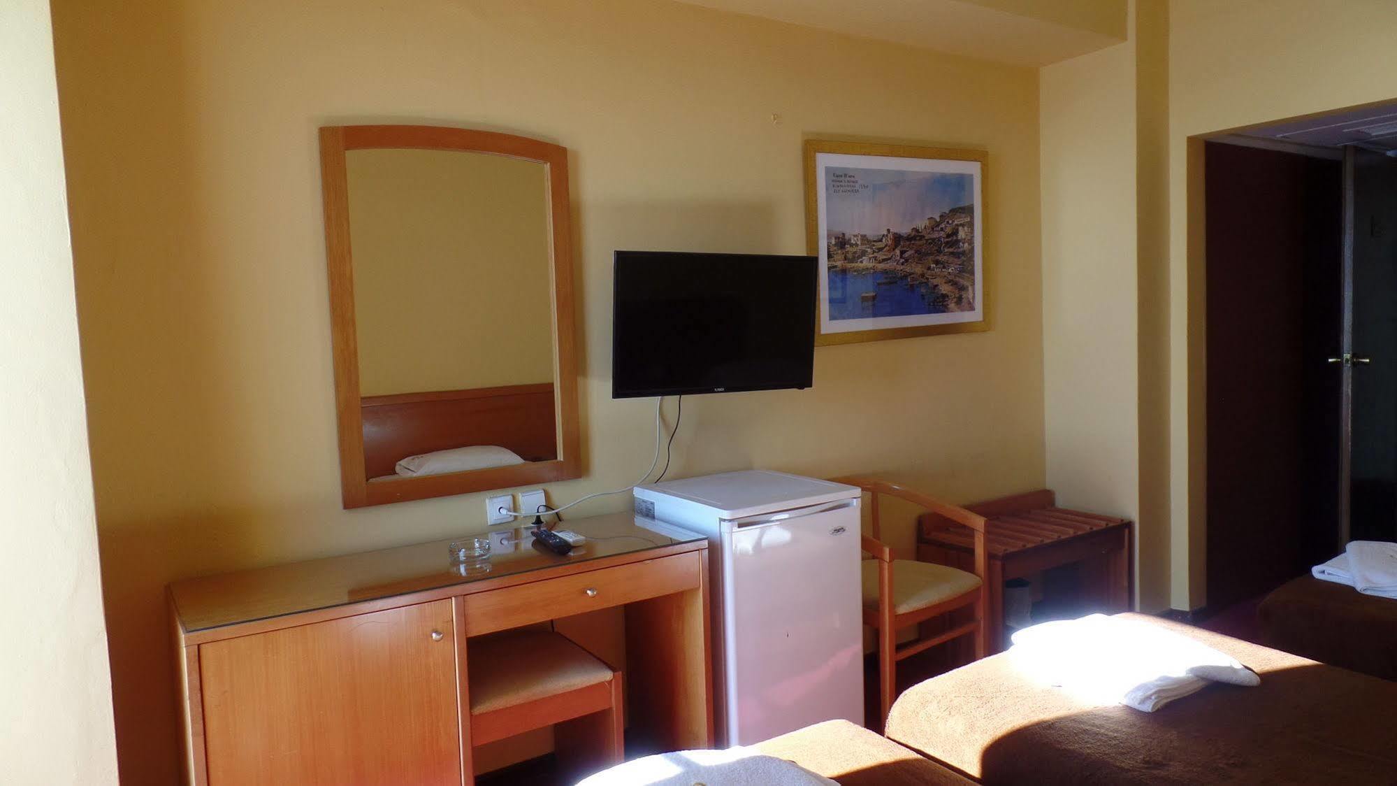 Hotel Cavo D' Oro Pireus Zewnętrze zdjęcie